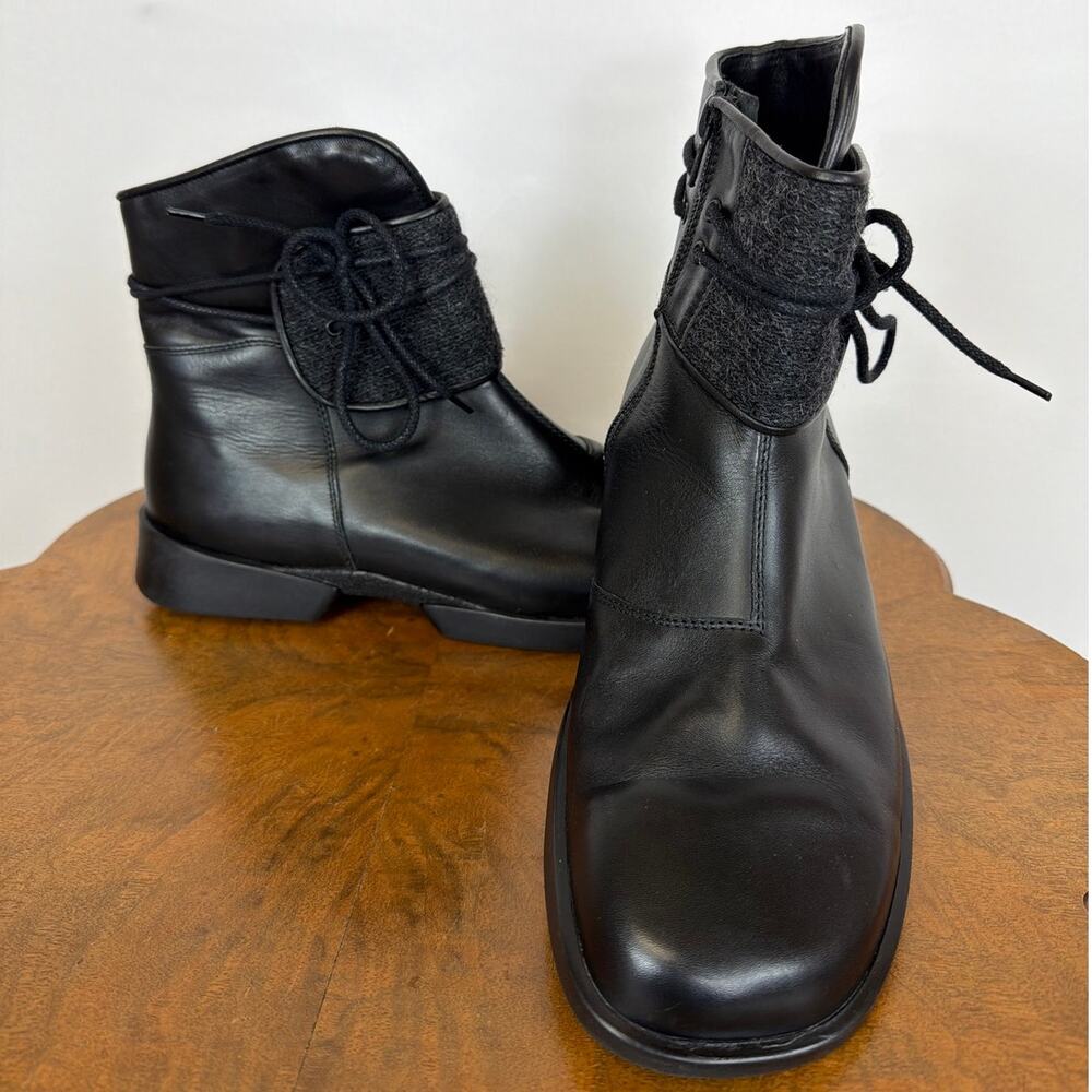 NIB Think! Mina Black Leather Lace Detail Side Zip Ankle Boots Box Size 10.5